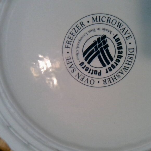 Longaberger Pottery Woven Traditions Pie Dish, Heritage Blue 10 1/4” - Picture 5 of 5